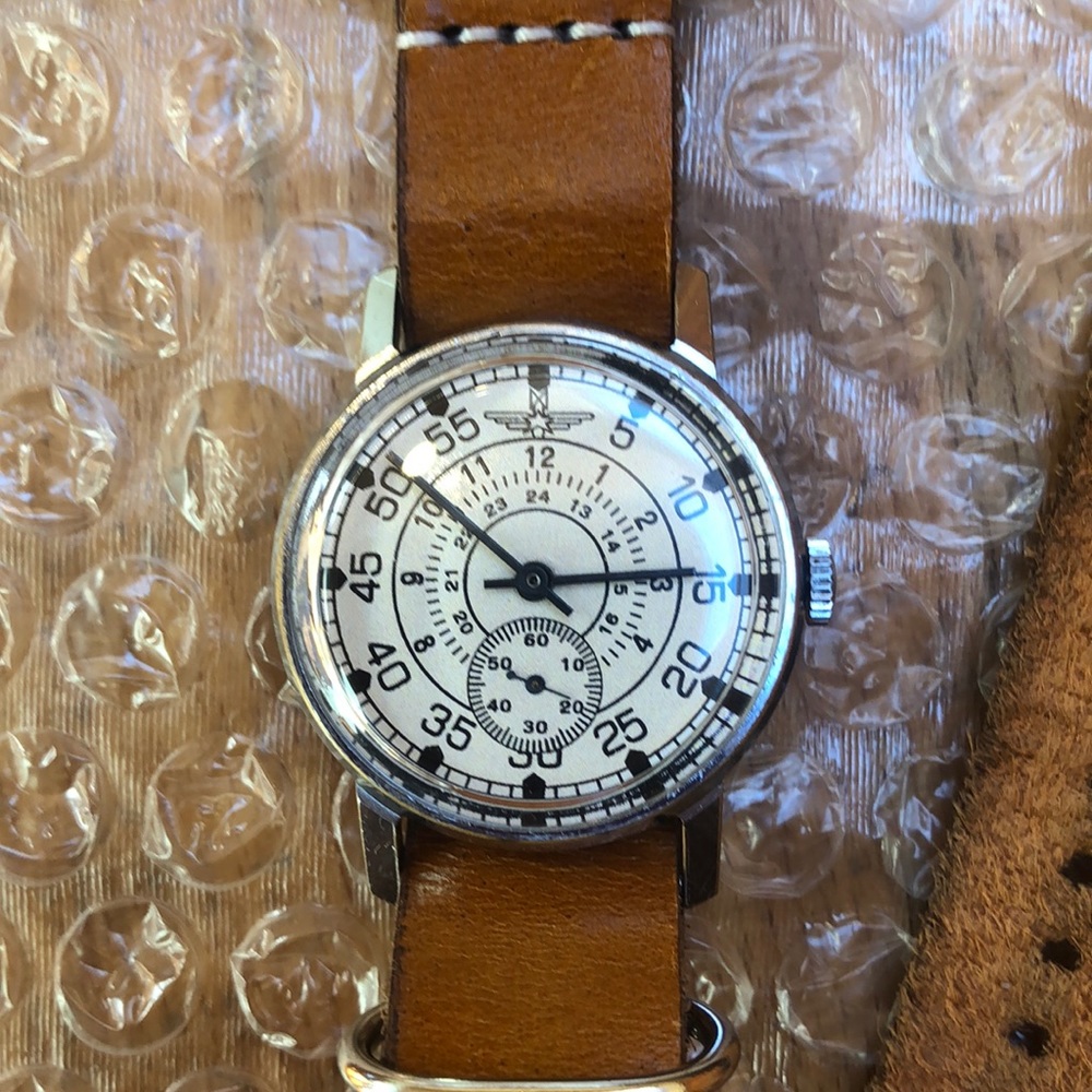 Mens Vintage Soviet Watch (BRAND NEW NEVER WORN)